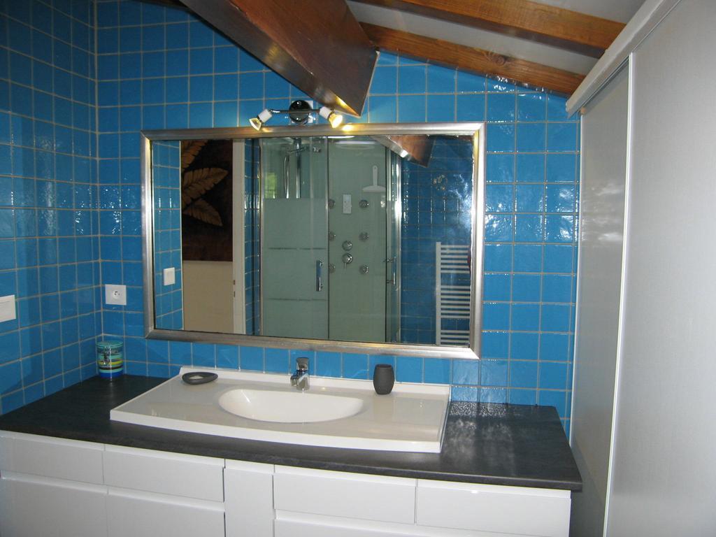Faubourg St Jean Apartment อูเบแทร์-ซัวร์-ดรอนน์ ห้อง รูปภาพ